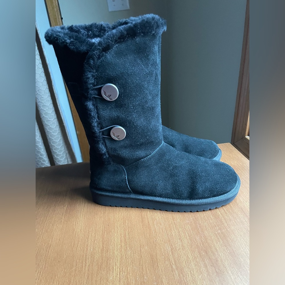 Koolaburra by Ugg Size 8 Suede Black Boots